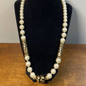 Japan Faux Pearls w. Black & Gold Accent Beads - Like New